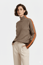 Clémence | Pull à col montant avec des rayures contrastées saisissantes